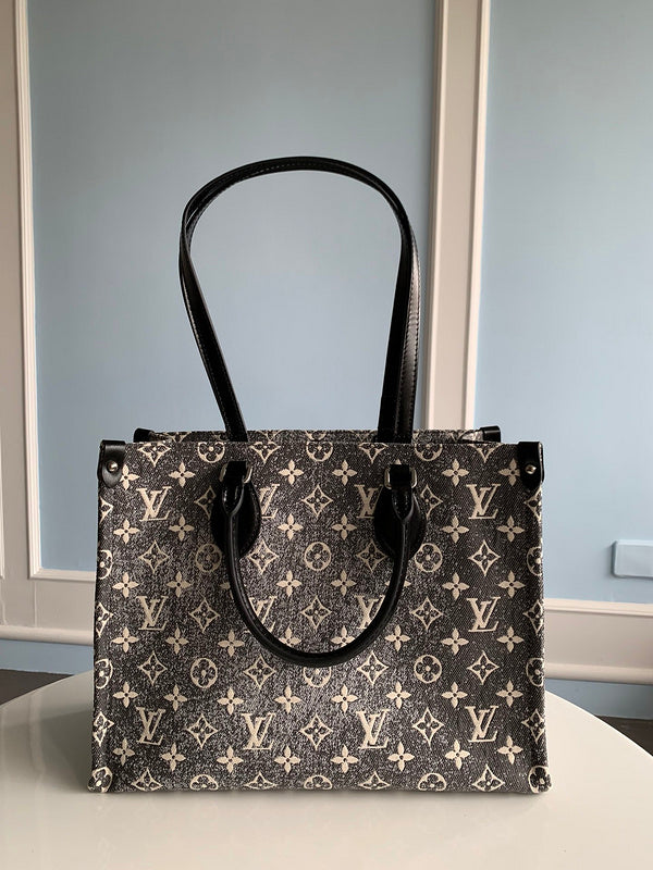 Alice Bags- Louis Vuittons  - 16099