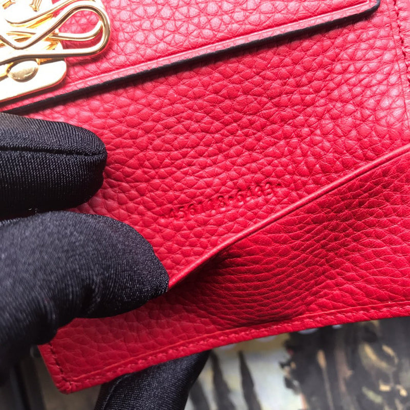 Gucci   Luxury Bags  908