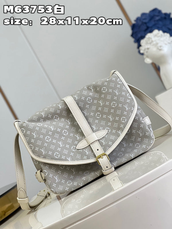 Alice Bags- Louis Vuittons  - 15906
