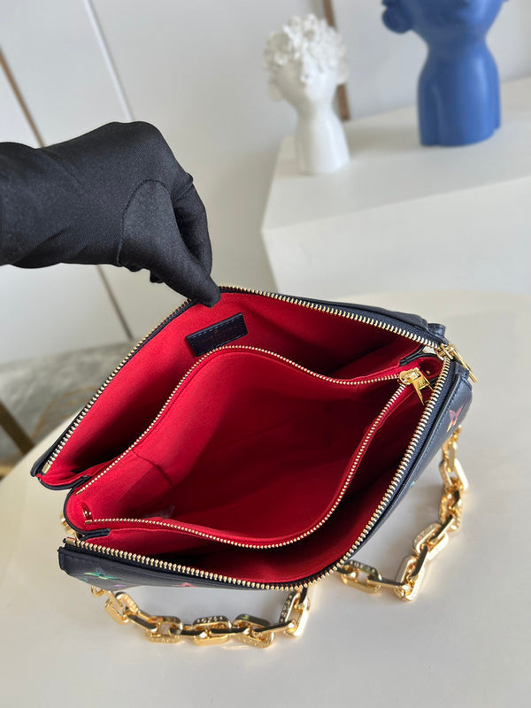 Alice Bags- Louis Vuittons  - 16347