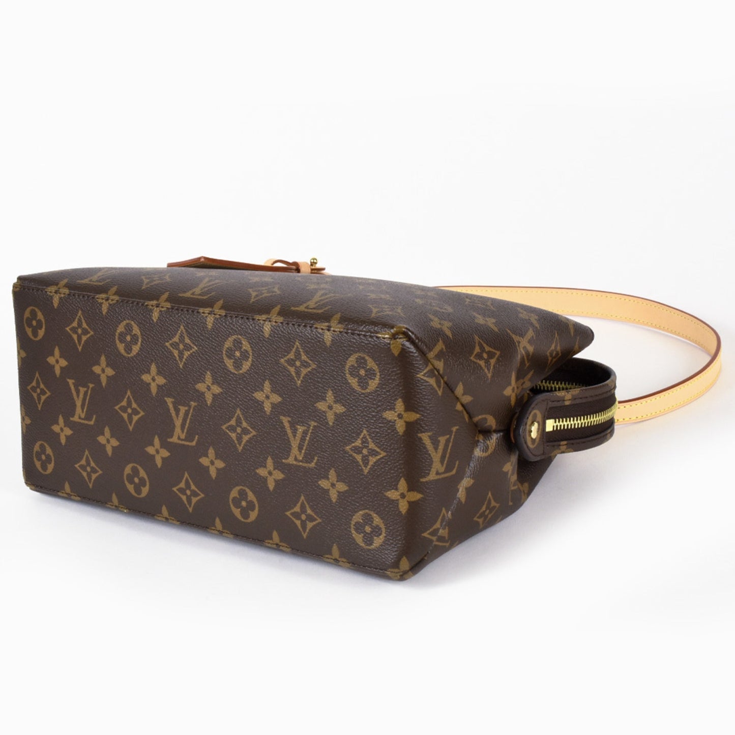 Louis Vuitton    Leather Handbag