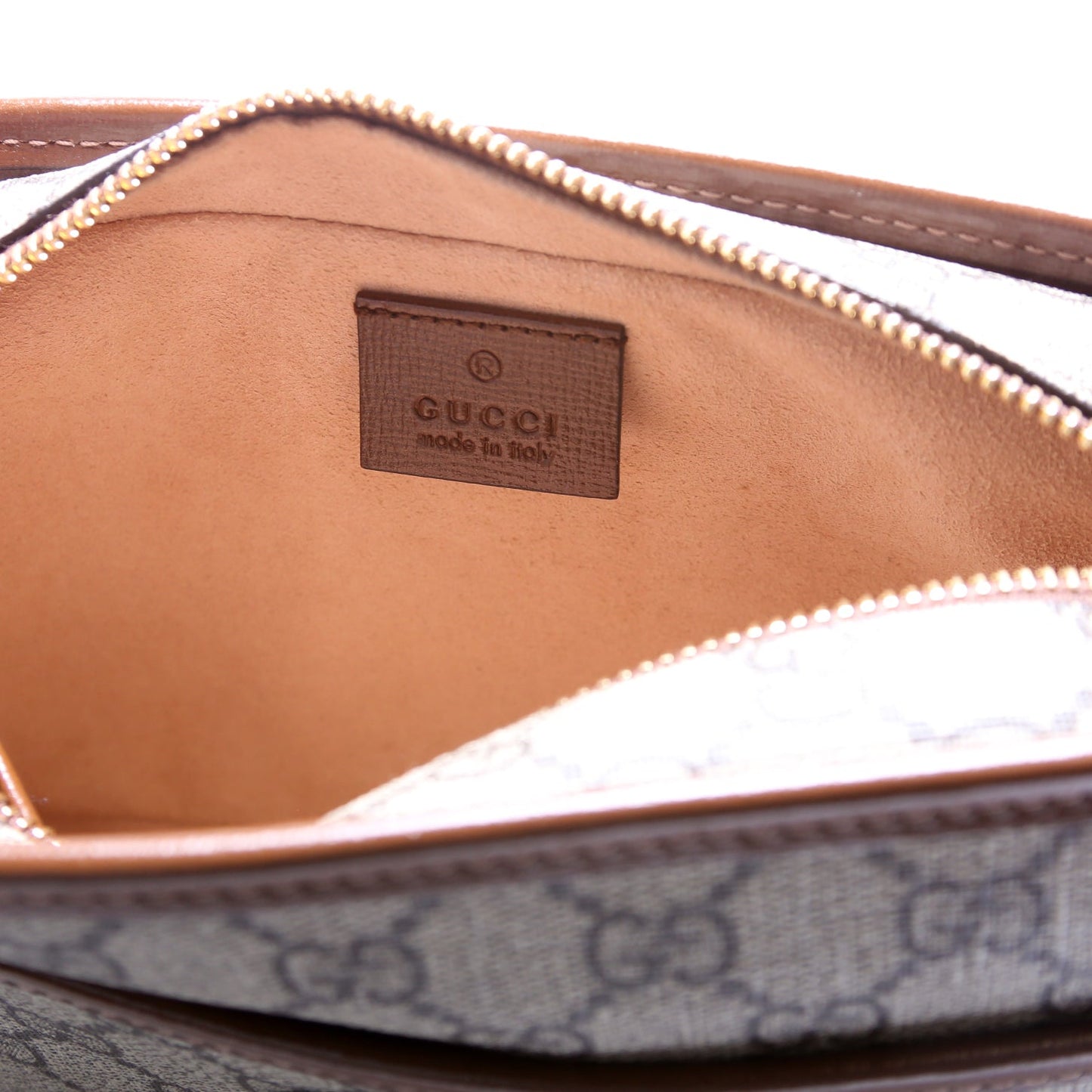 Gucci Supreme Travel Pouch 625764