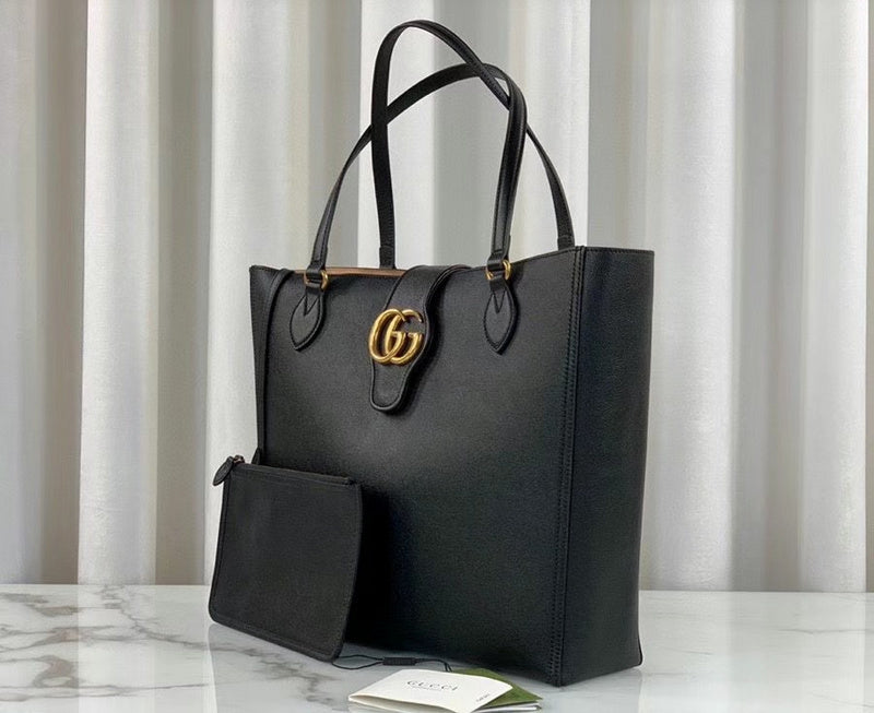 Gucci   Luxury Bags  1011
