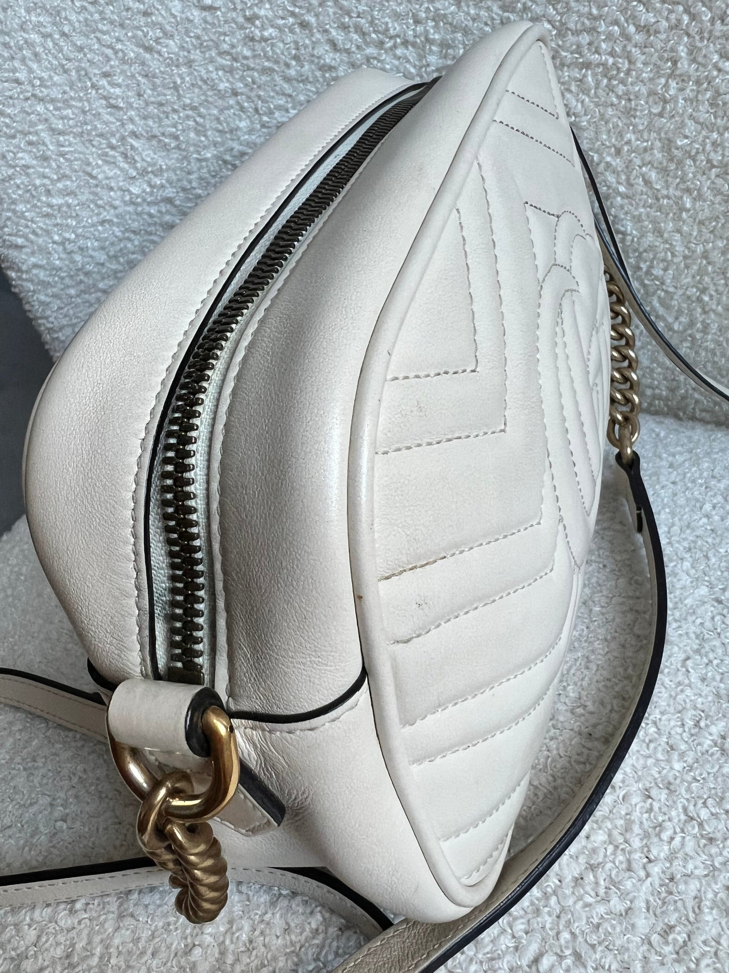 Gucci GG White Marmont Small Shoulder Bag (RRP £1440)