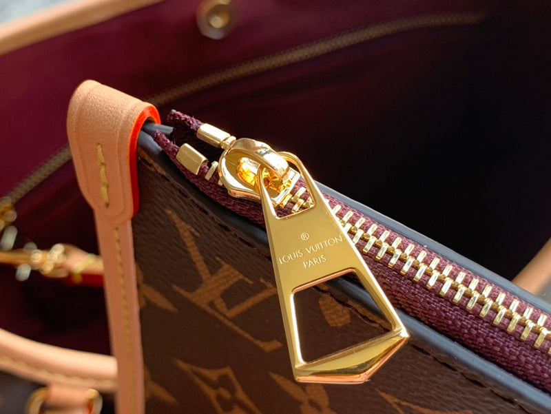 Alice Bags- Louis Vuittons  - 16037