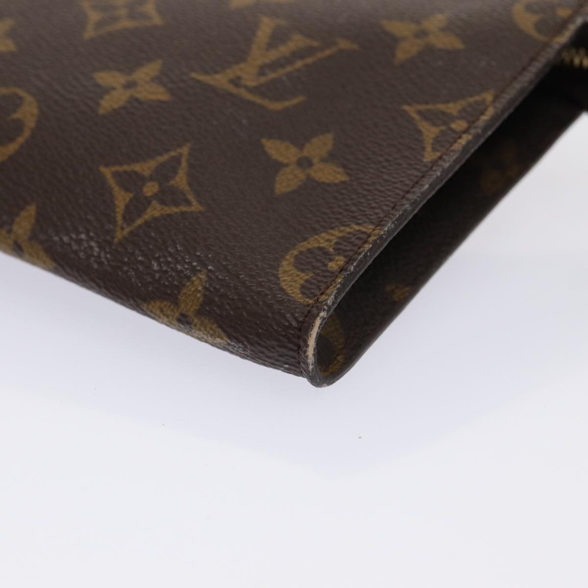 LOUIS VUITTON Bucket Clutch Bag