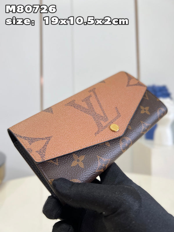 Alice Bags- Louis Vuittons  - 15903