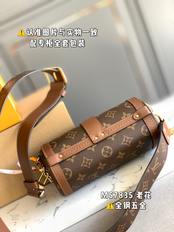 Alice Bags- Louis Vuittons  - 15954