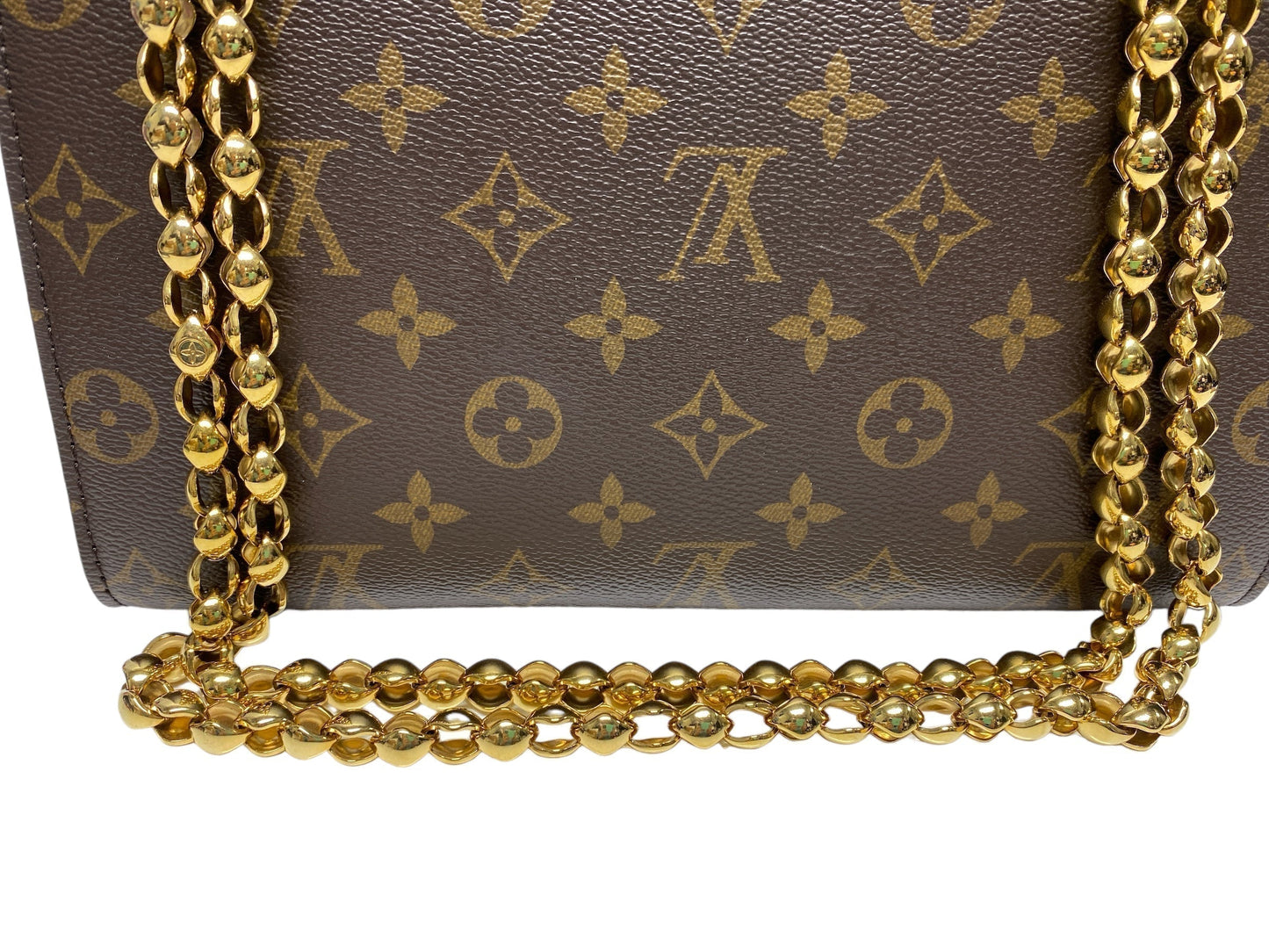 HandBag Luxury Designer By Louis Vuitton, Size: Medium
