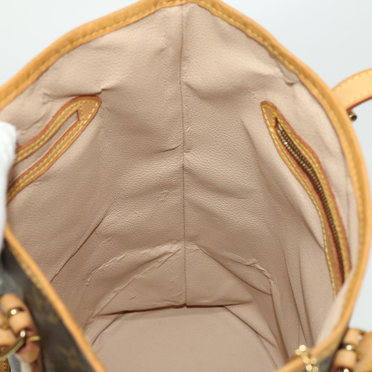 Louis Vuitton Bucket GM Shoulder Bag