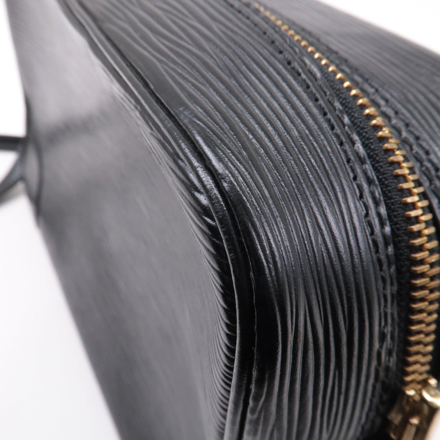 Louis Vuitton Epi Trocadero 27 Shoulder Bag Noir Black M52302