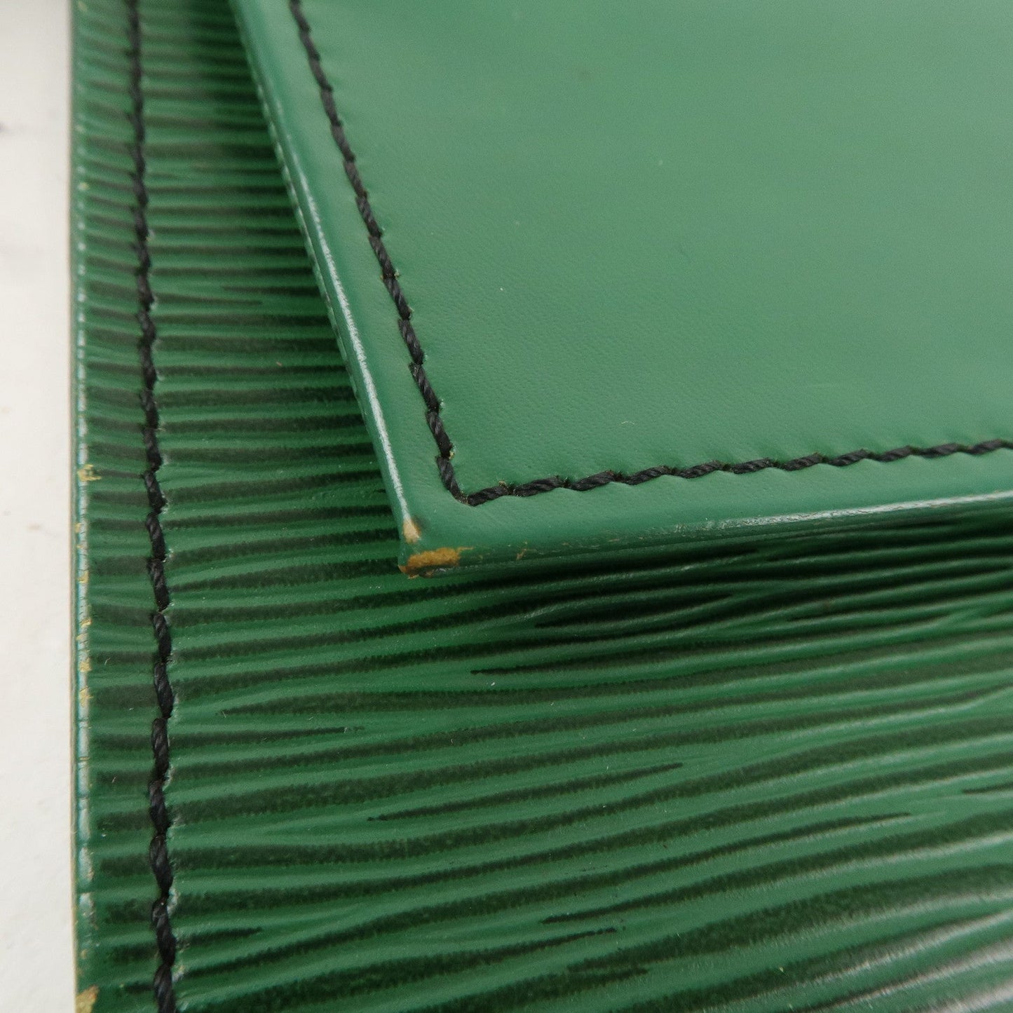 Louis Vuitton Epi Iena 28 Clutch Bag Borneo Green M52724