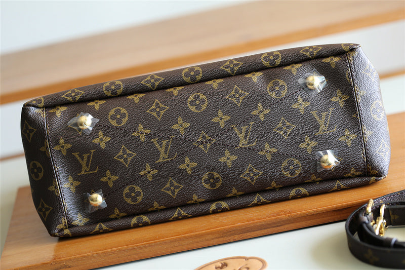 Alice bags - Louis Vuittons  - 7999