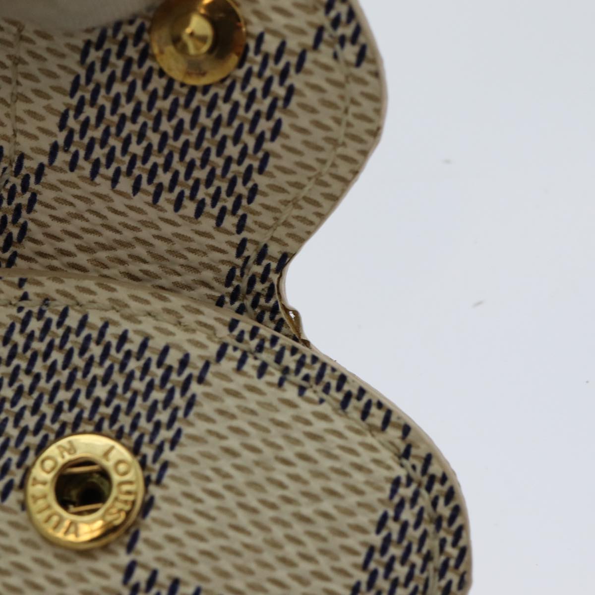 LOUIS VUITTON Etui à lunettes Jewelleryset