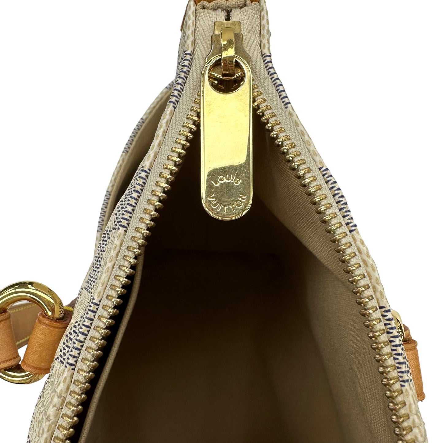 HandBag Luxury Designer By Louis Vuitton  Size: Medium