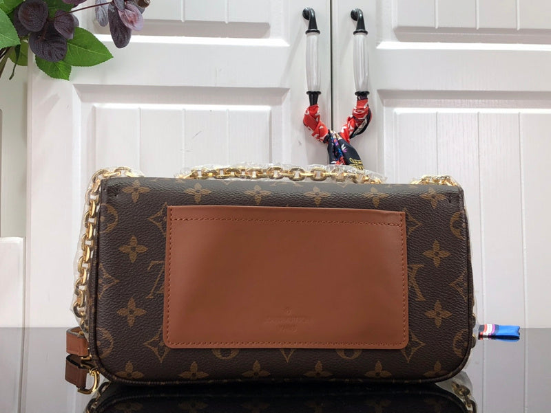 Alice Bags- Louis Vuittons  - 16720