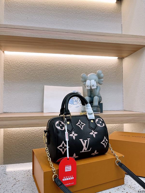 Alice bags - Louis Vuittons  - 15144