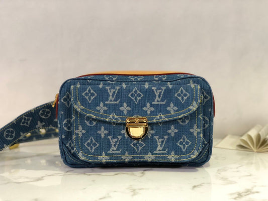 Alice Bags- Louis Vuittons  - 16068