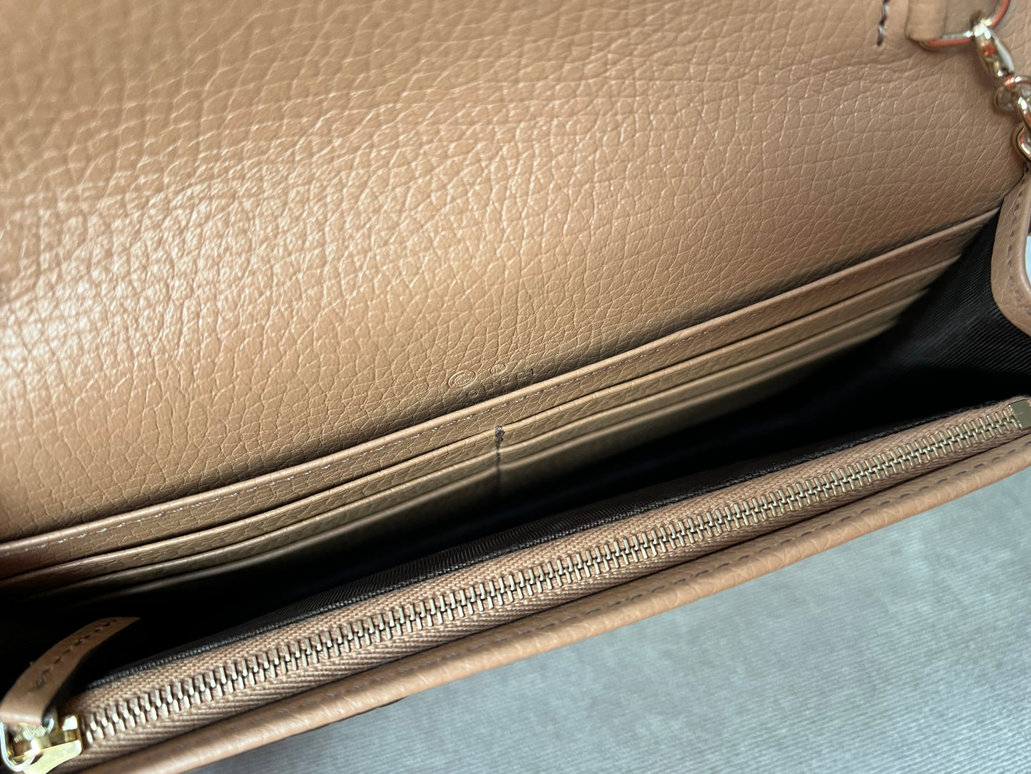 Gucci Rose Beige Soho Chain Wallet