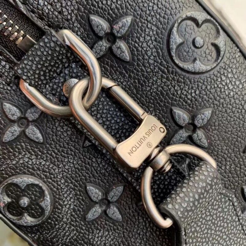 Alice Bags- Louis Vuittons  - 15960