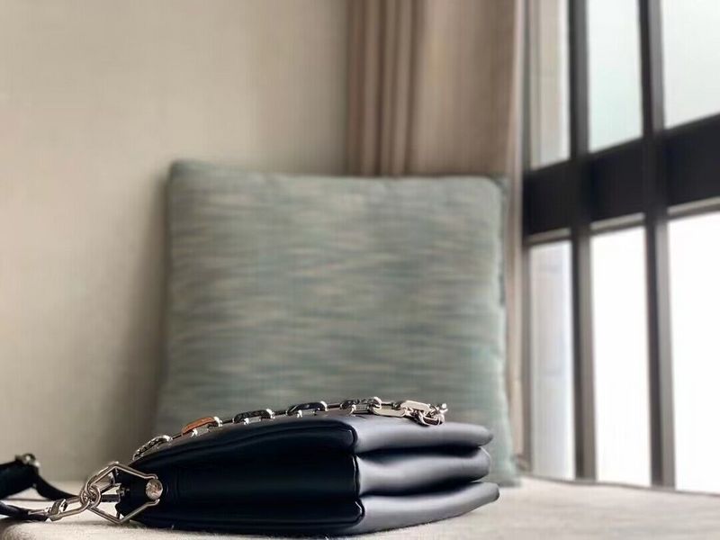 Alice bags - Louis Vuittons  - 15805