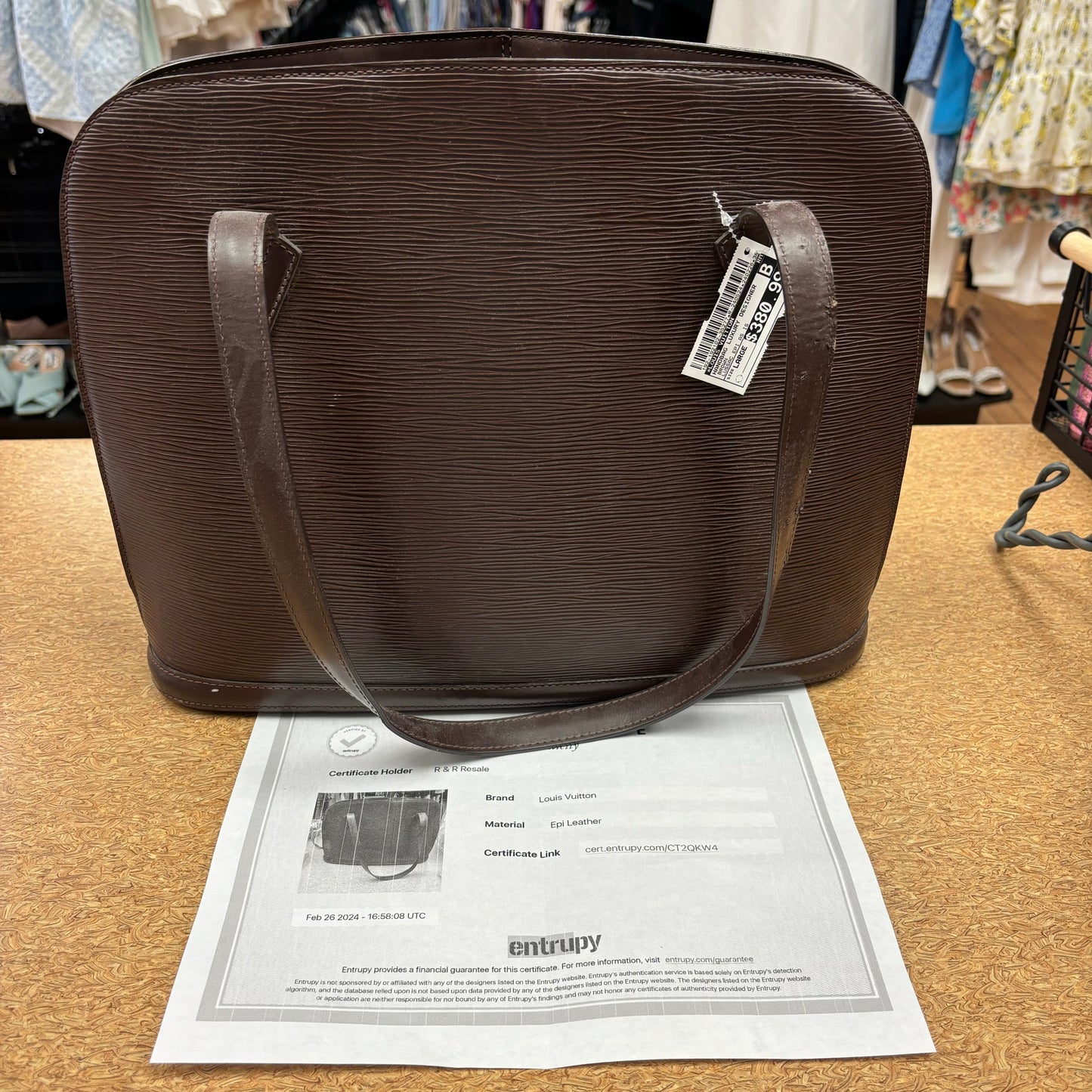 HandBag Luxury Designer By Louis Vuitton  Size: Large