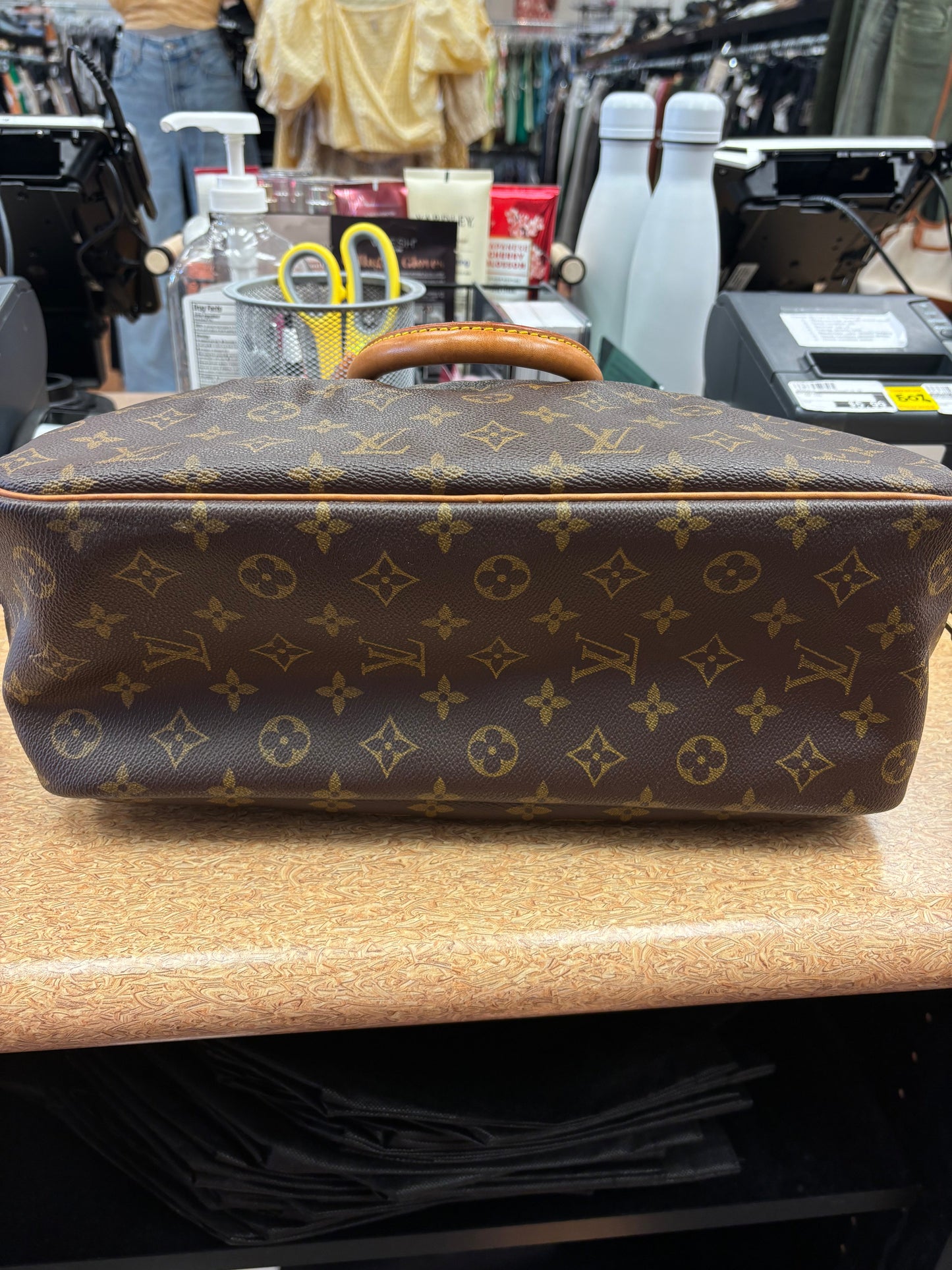 HandBag Luxury Designer Louis Vuitton, Size Large