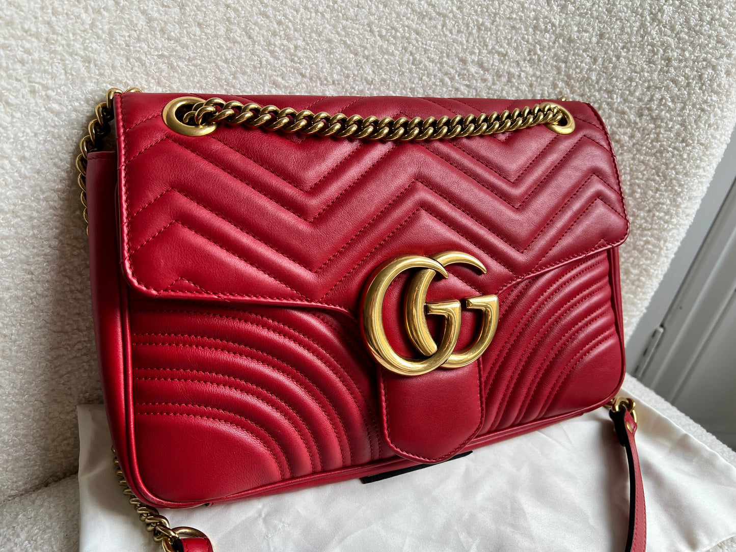 Gucci GG Hibiscus Red Marmont Medium Shoulder Bag (RRP £2,340)