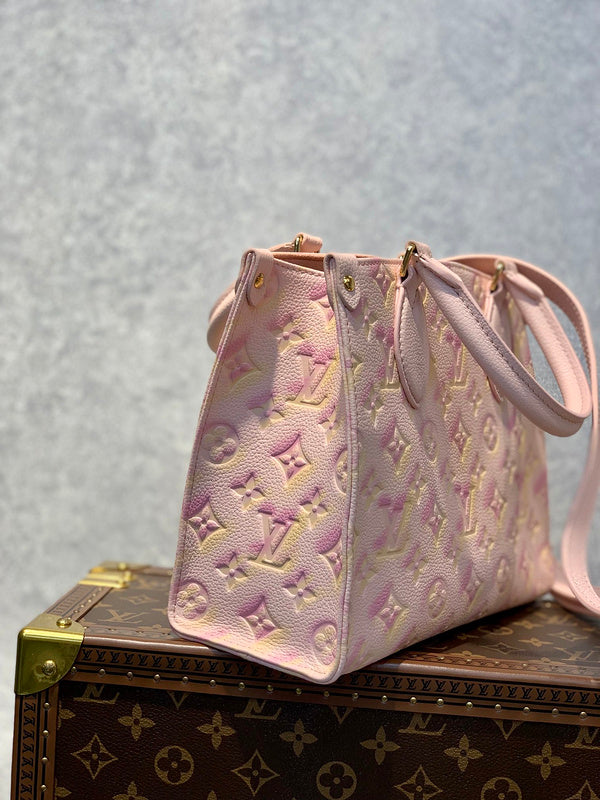 Alice Bags- Louis Vuittons  - 16565