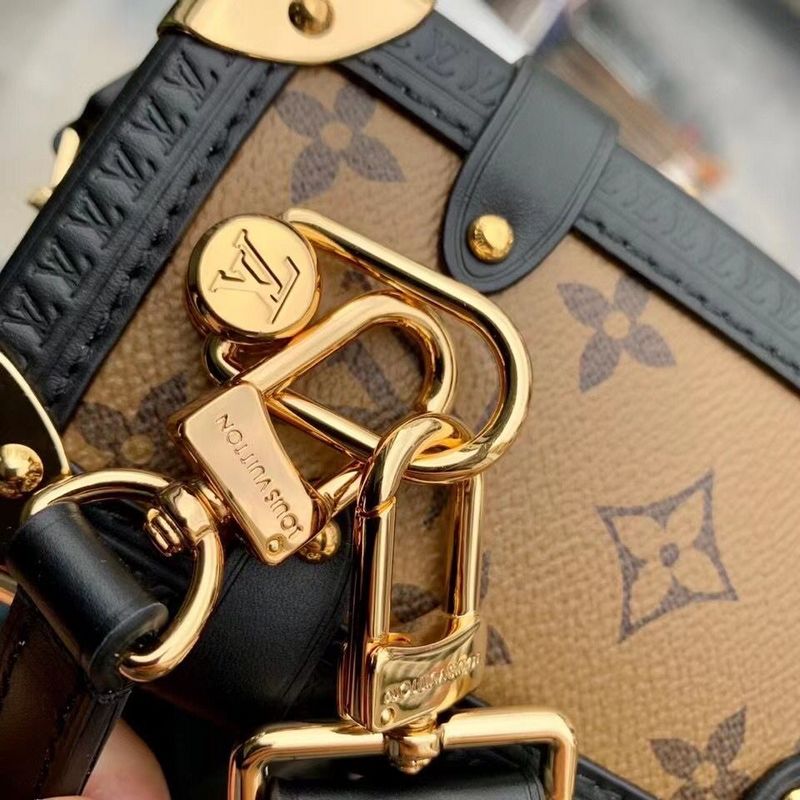 Alice Bags- Louis Vuittons  - 15967