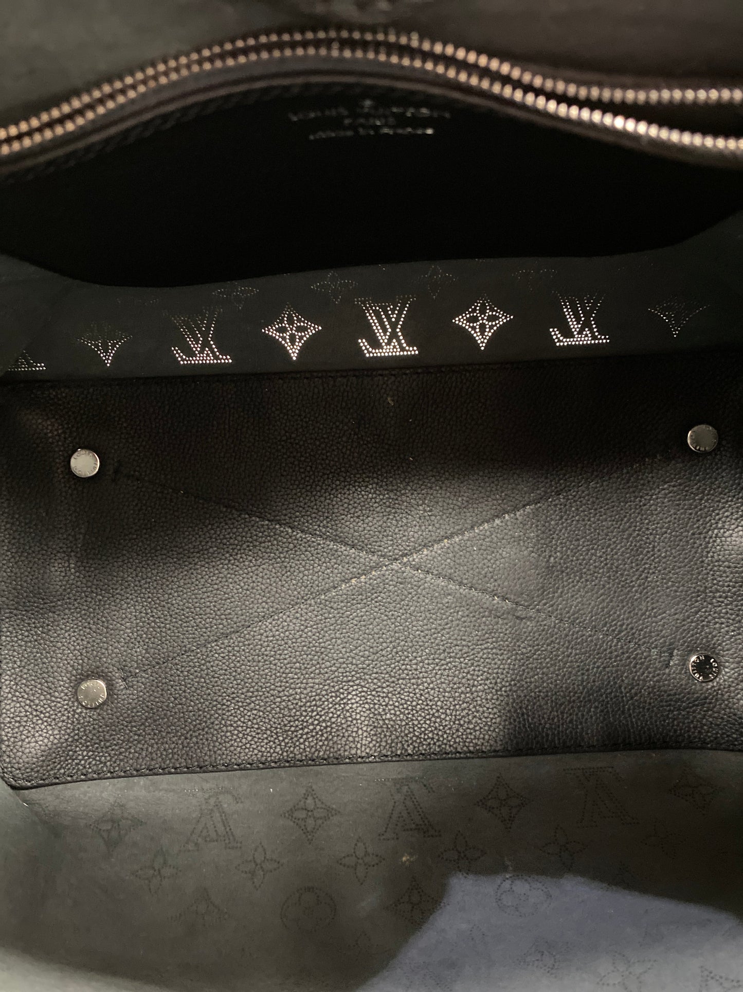 HandBag Luxury Designer Louis Vuitton, Size Large