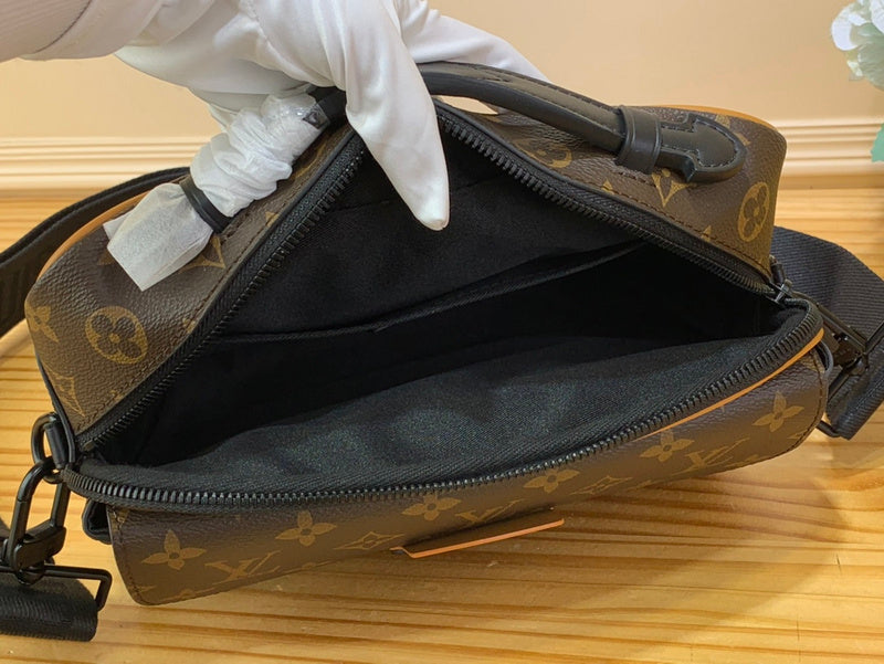 Alice bags - Louis Vuittons  - 15200