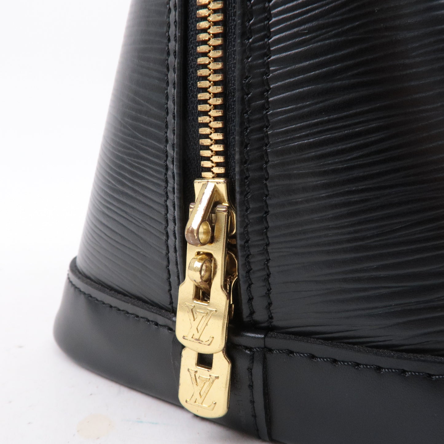 Louis Vuitton Epi Alma Hand Bag Noir Black M52142