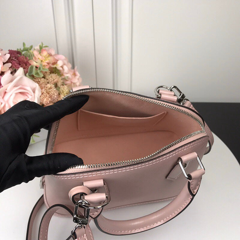 Alice Bags- Louis Vuittons  - 16346