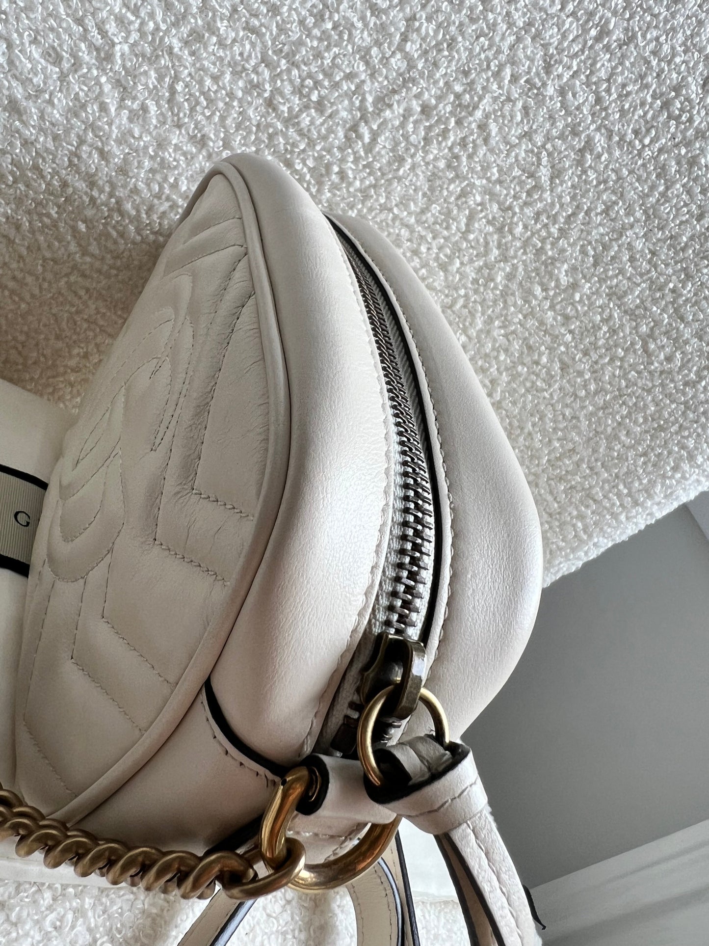 Gucci GG White Marmont Mini Shoulder Bag (RRP £1,160)