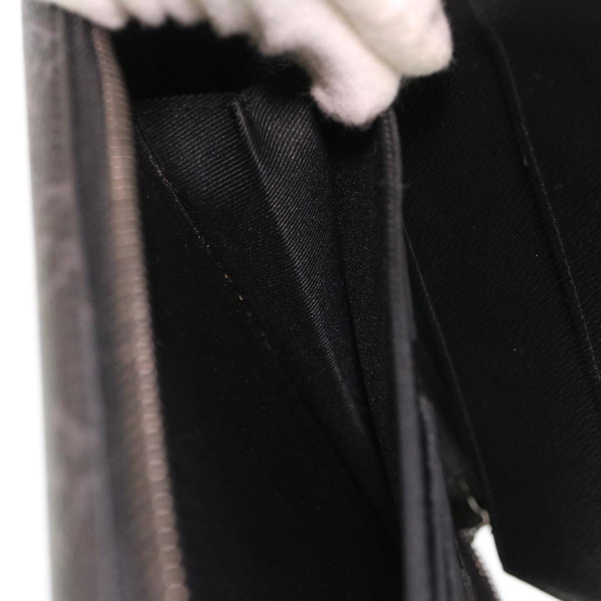 Louis Vuitton Gray Canvas Zippy wallet wallet accessories