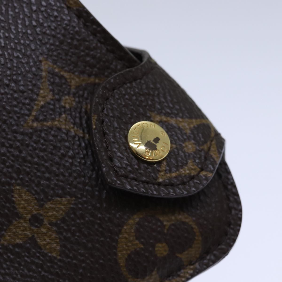LOUIS VUITTON Etui à lunettes Jewelleryset