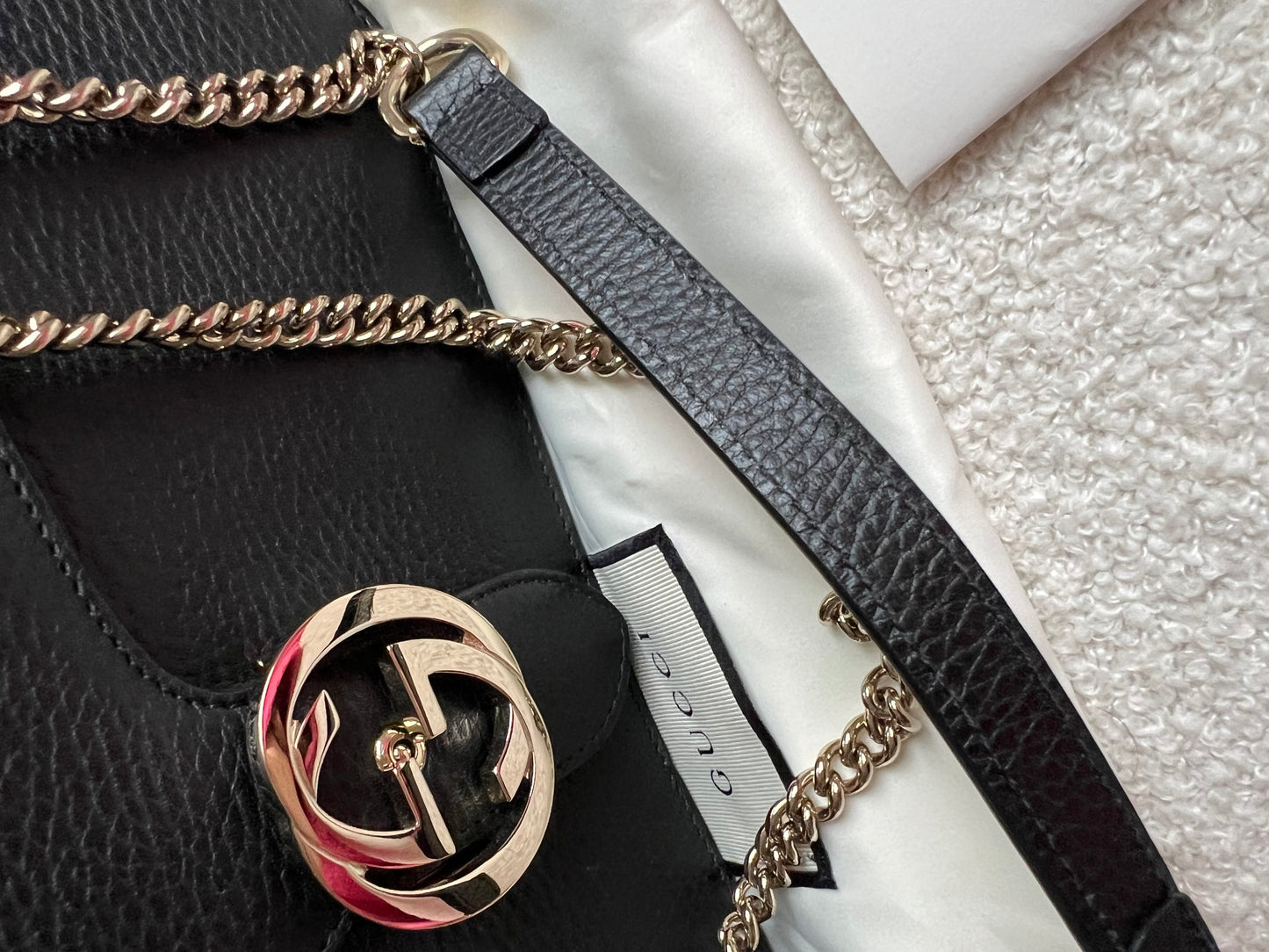 Gucci Interlocking GG Black Medium Shoulder Bag