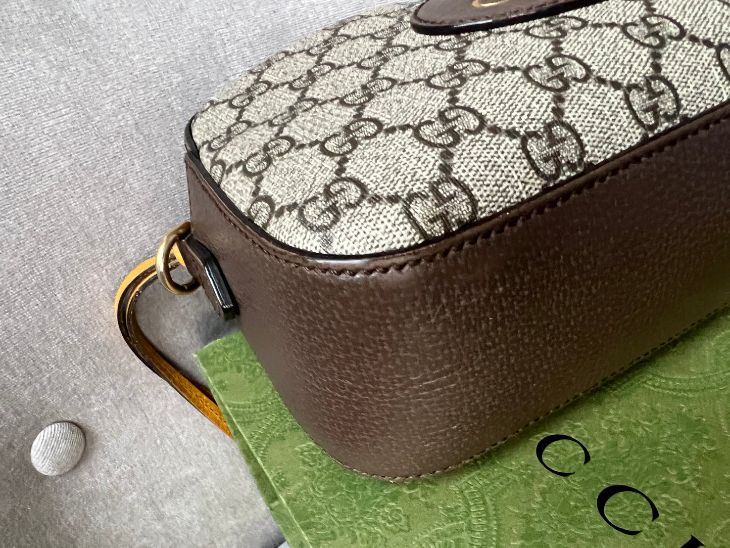 Gucci Neo Vintage GG Supreme Messenger Bag (RRP £1060)