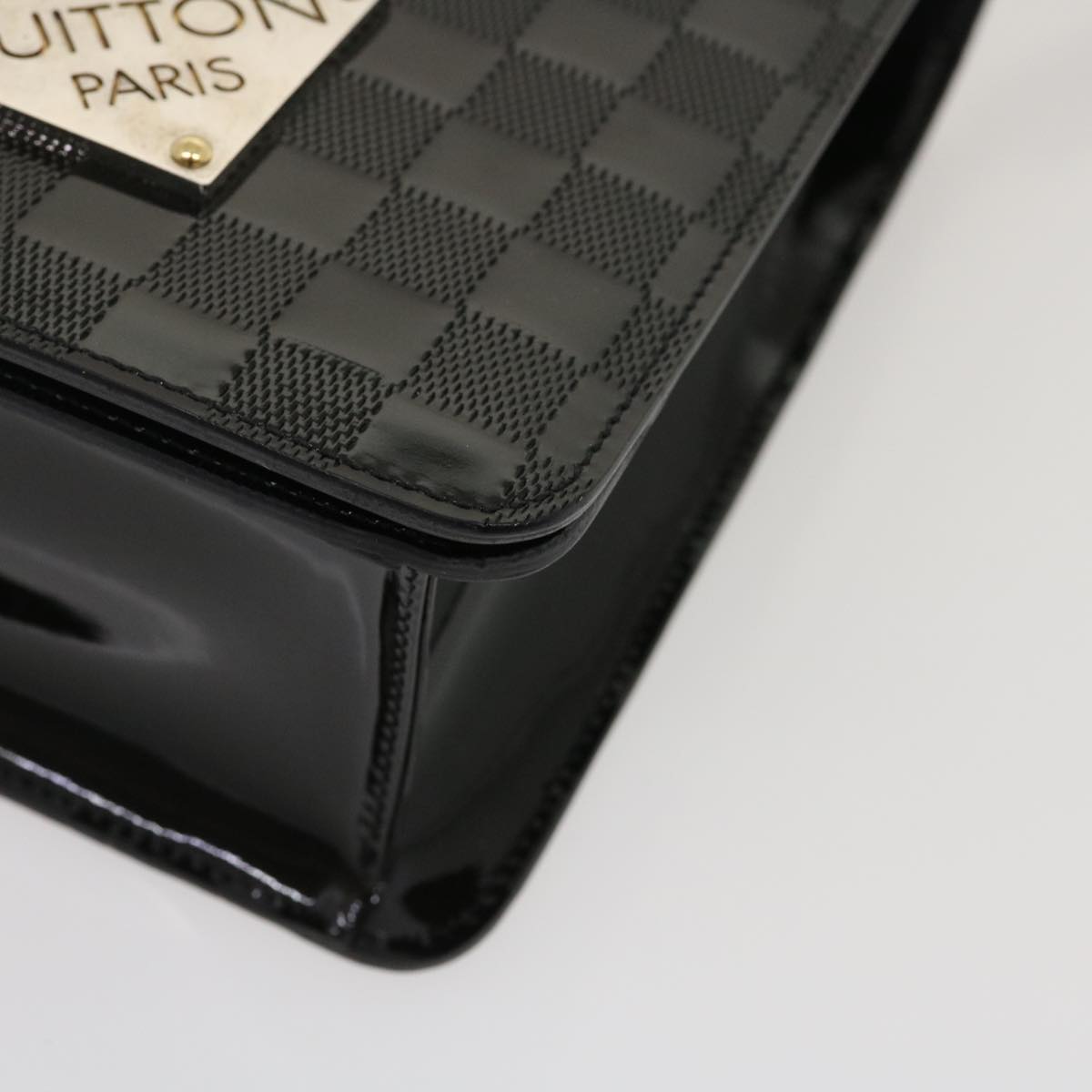 Louis Vuitton COUVERTURE AGENDA FONCTIONNEL PM Shoulder Bag