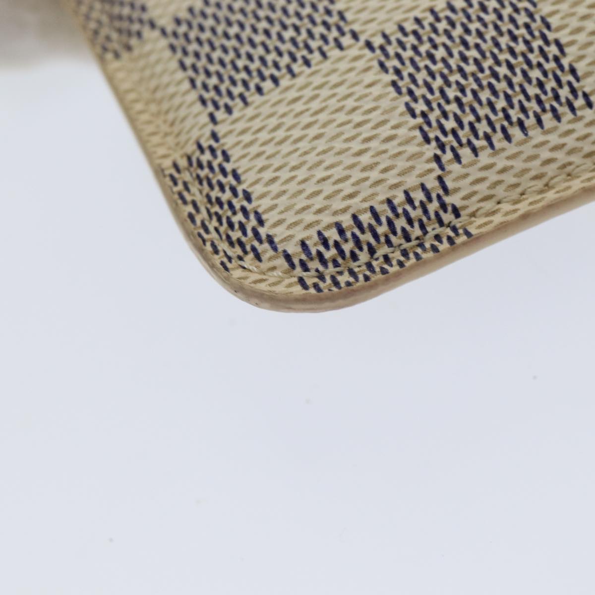 LOUIS VUITTON Etui à lunettes Jewelleryset