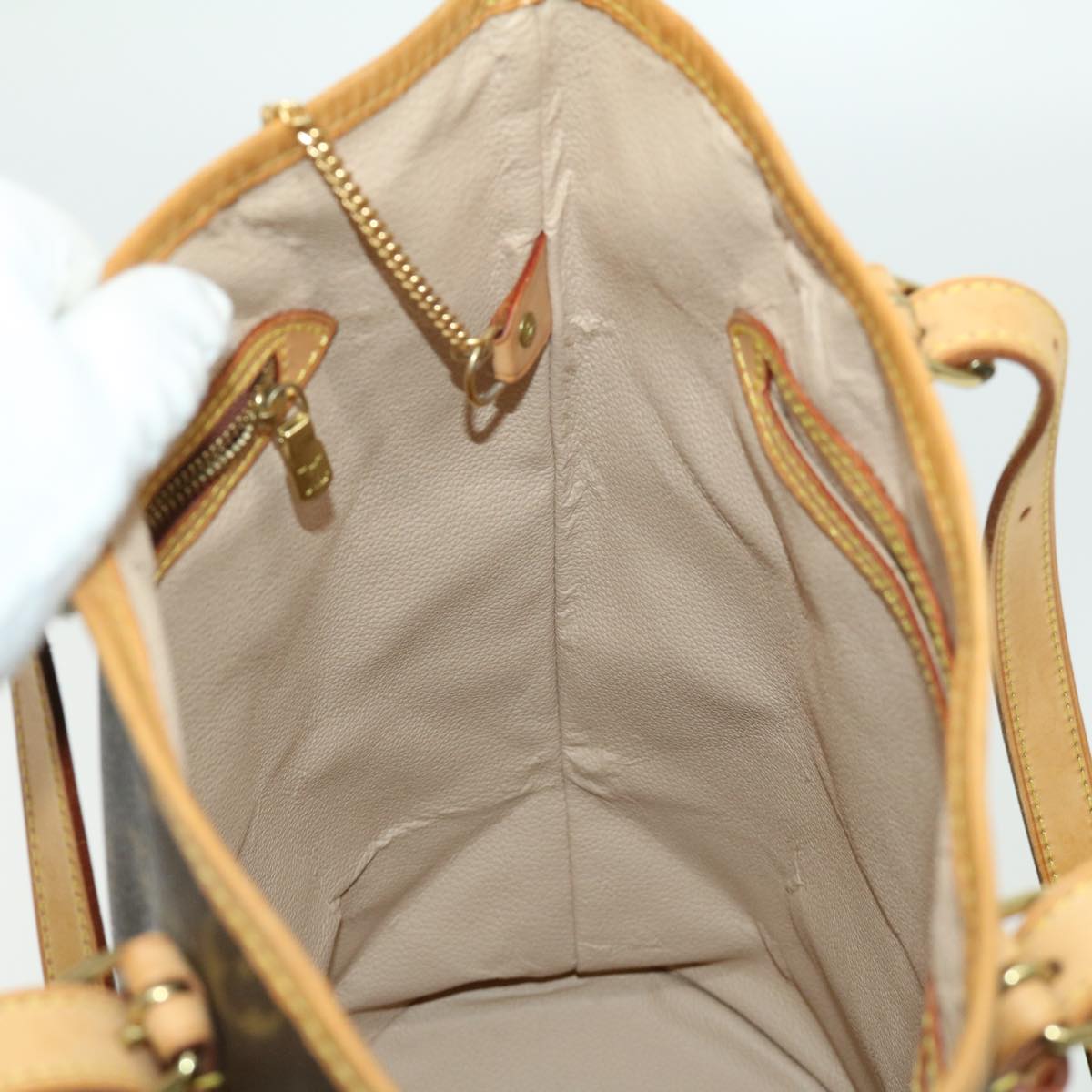 Louis Vuitton Bucket GM Shoulder Bag