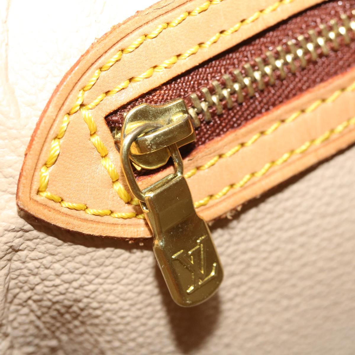 Louis Vuitton Brown Canvas Bucket shoulder bag