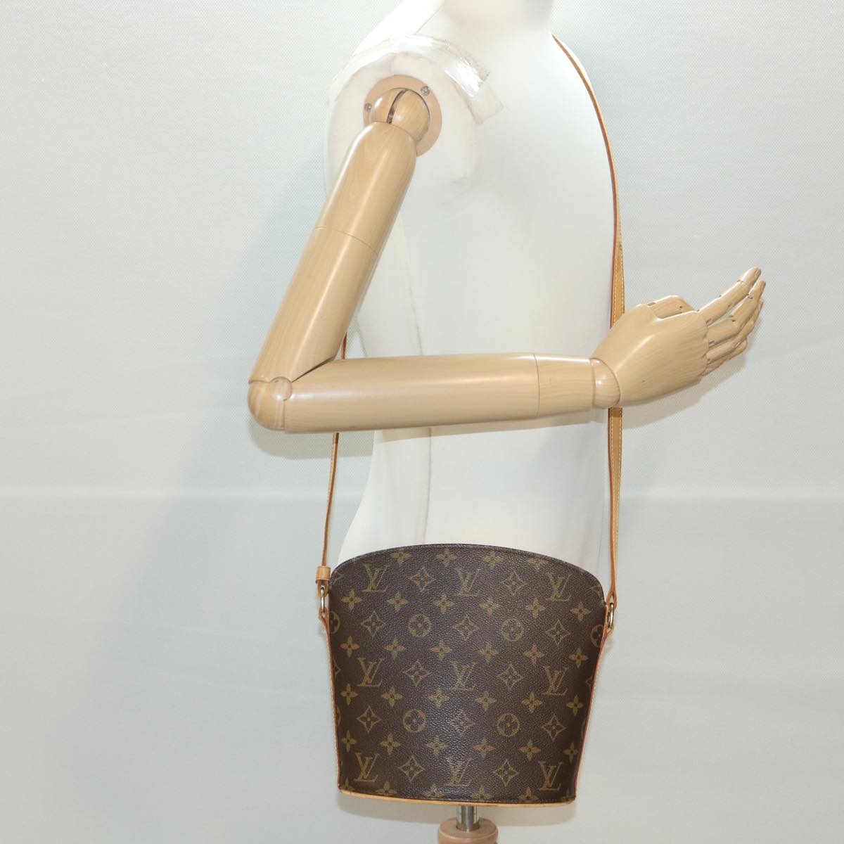 Louis Vuitton Brown Canvas Drouot shoulder bag