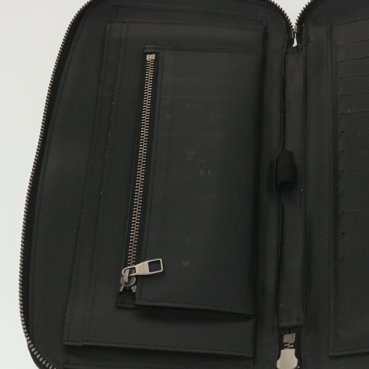 Louis Vuitton Black Leather Zippy wallet wallet accessories