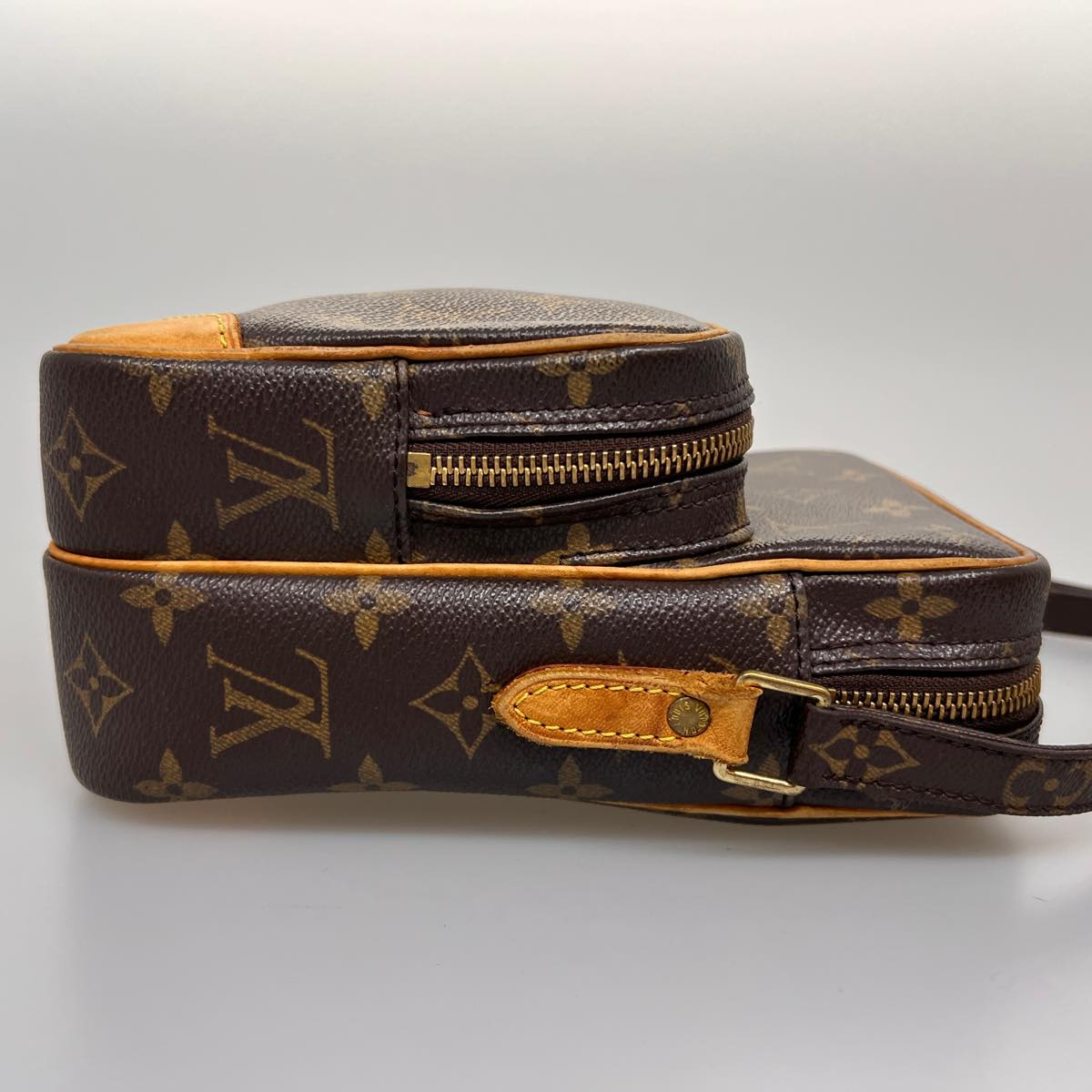 Louis Vuitton Brown Canvas Amazone shoulder bag