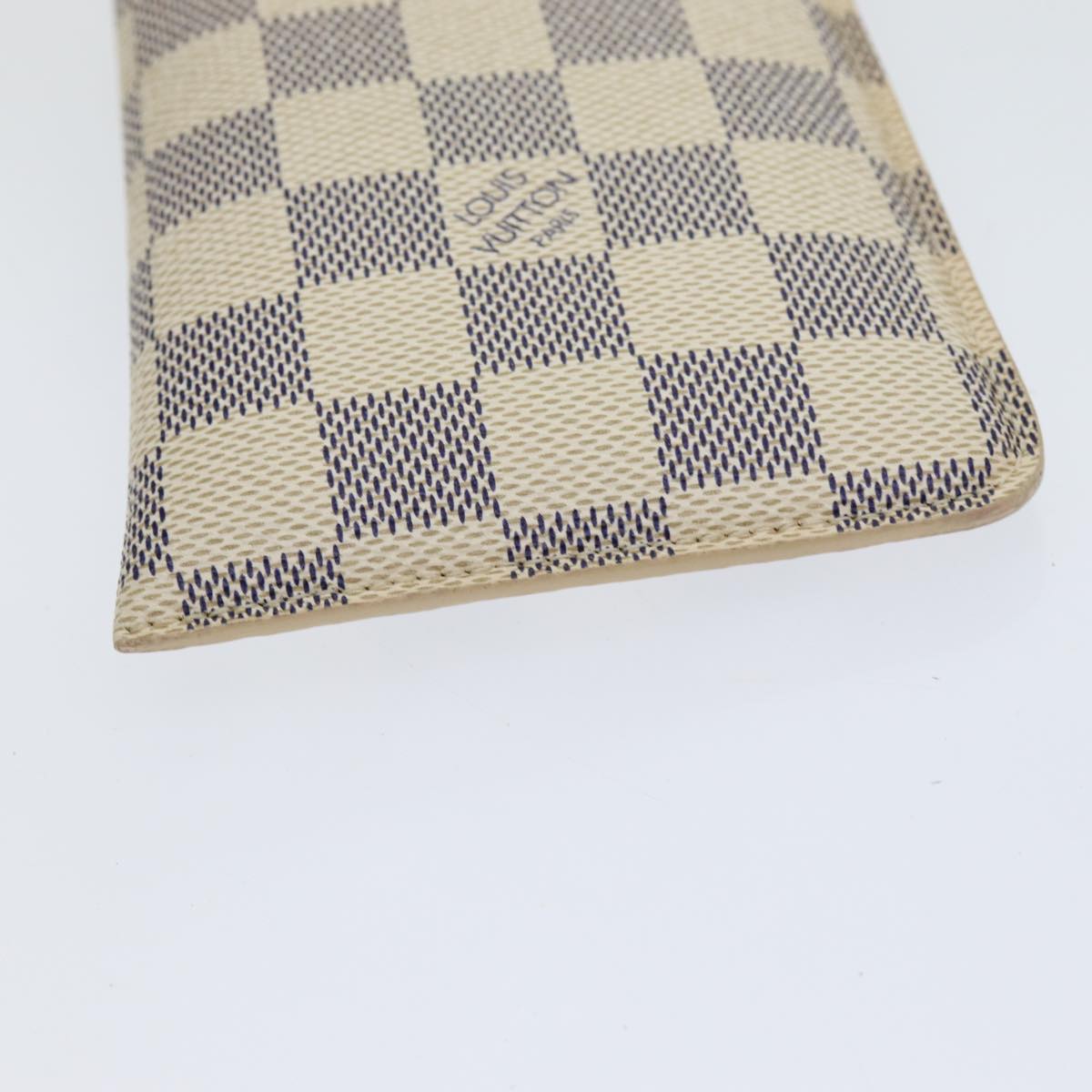 LOUIS VUITTON Etui à lunettes Jewelleryset
