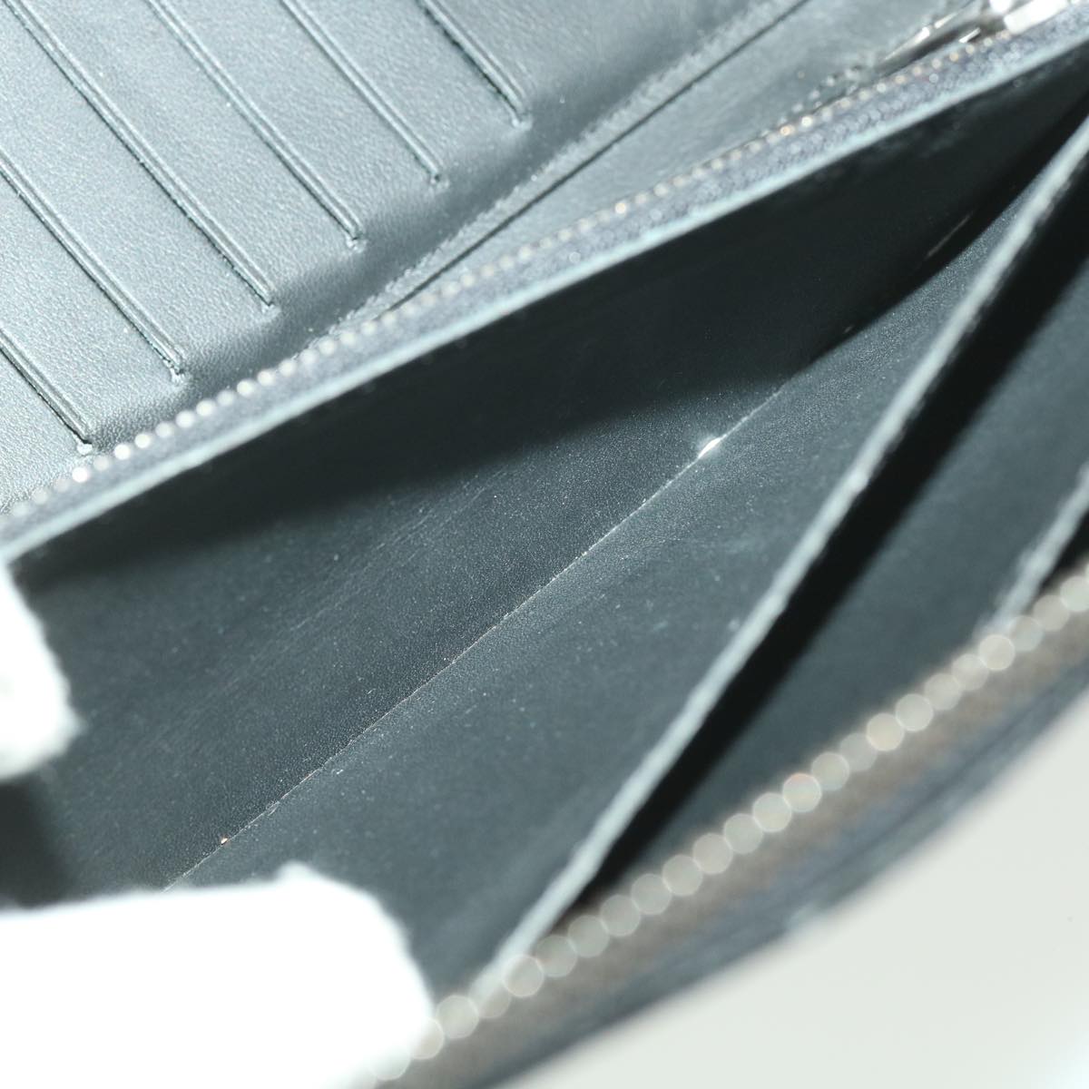 Louis Vuitton Black Leather Zippy wallet wallet accessories