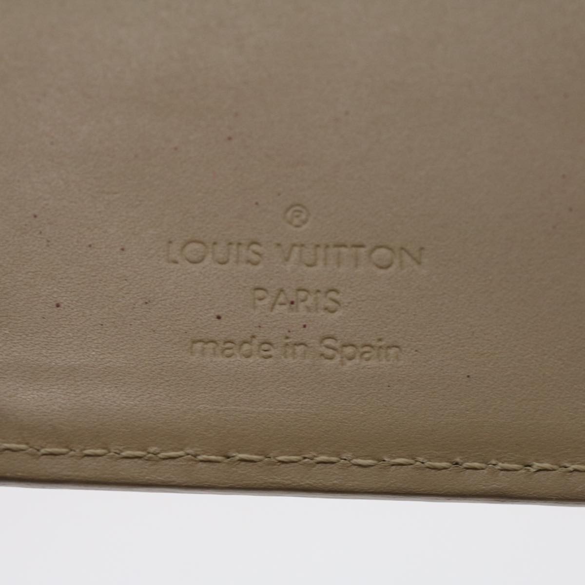Louis Vuitton Beige Patent leather Agenda wallet accessories