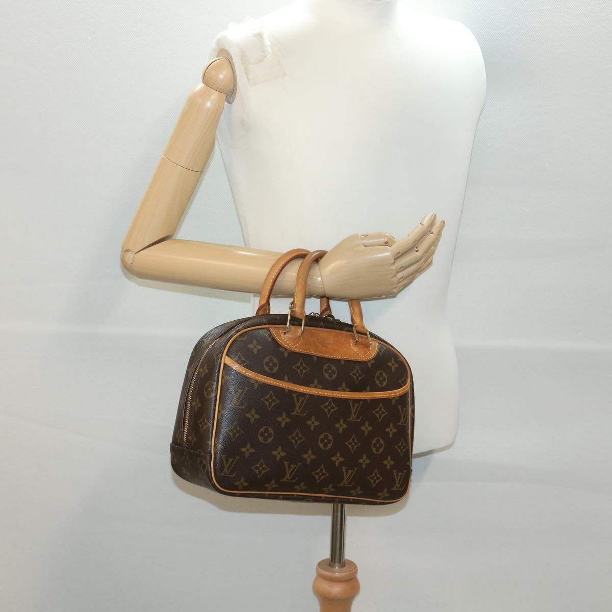 Louis Vuitton Brown Canvas Trouville handbag bag